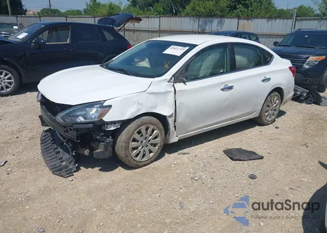 2018 Nissan Sentra S z USA, uszkodzony, nr VIN 3N1AB7AP1JY330677
